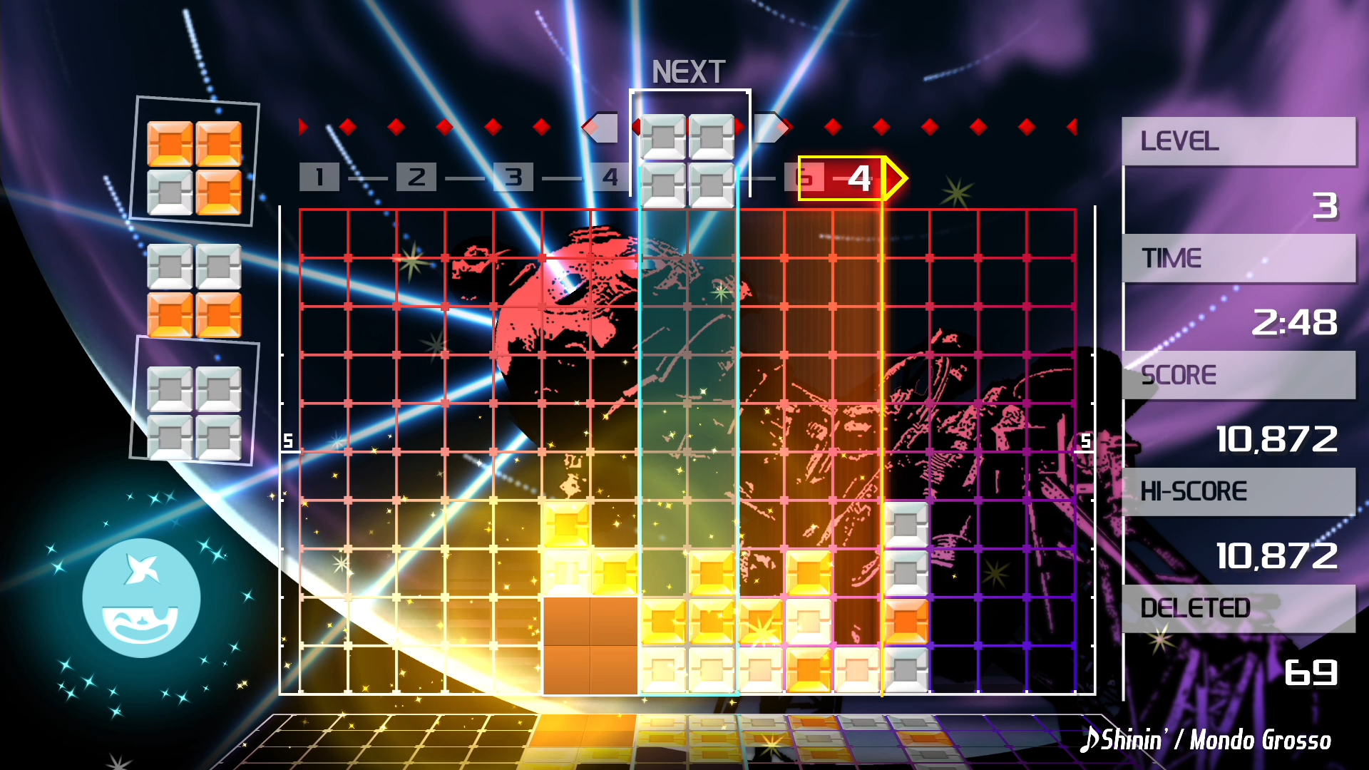 Gameplay footage of the Shinin' level in Lumines.